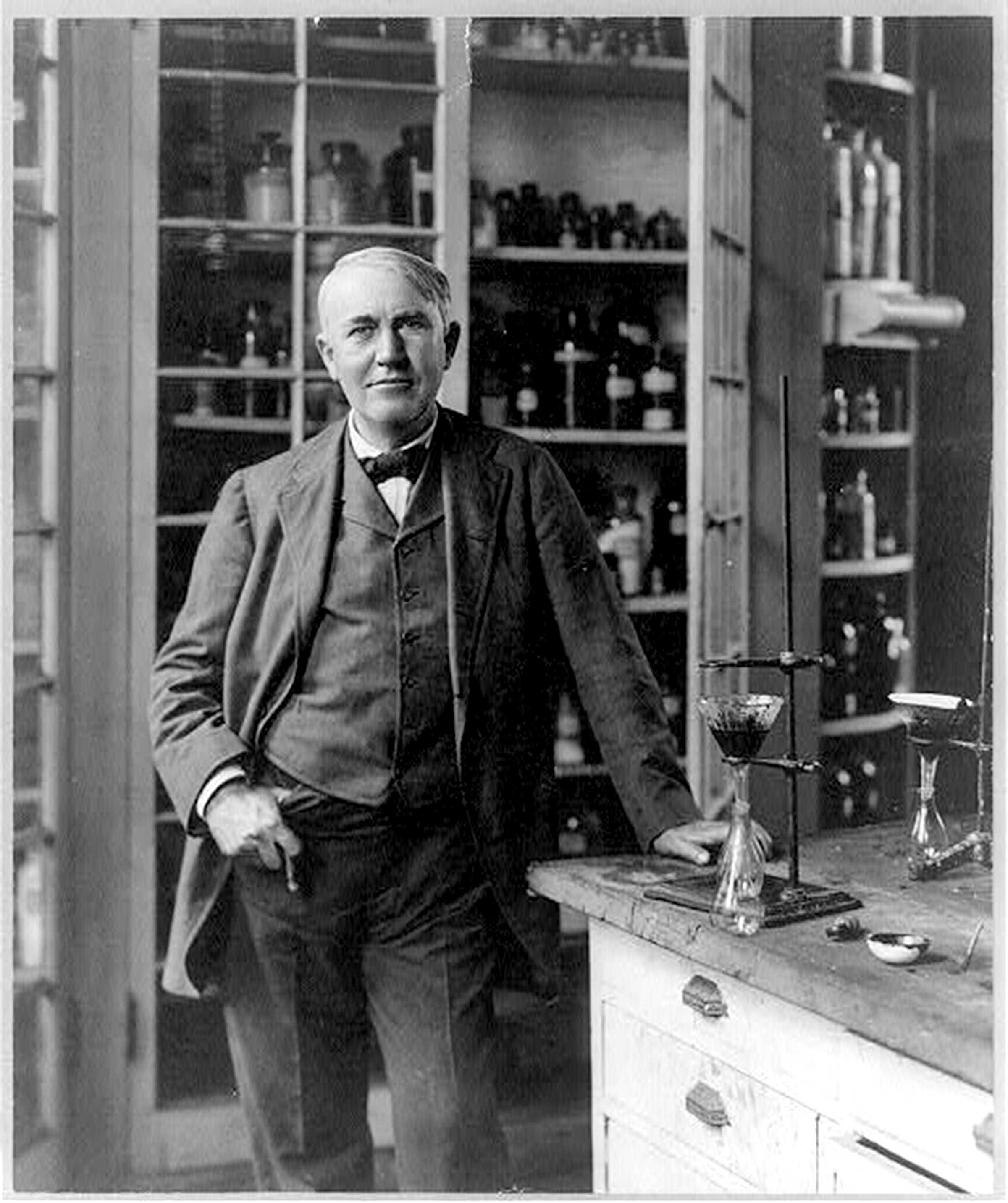 thomas-edison-portrait