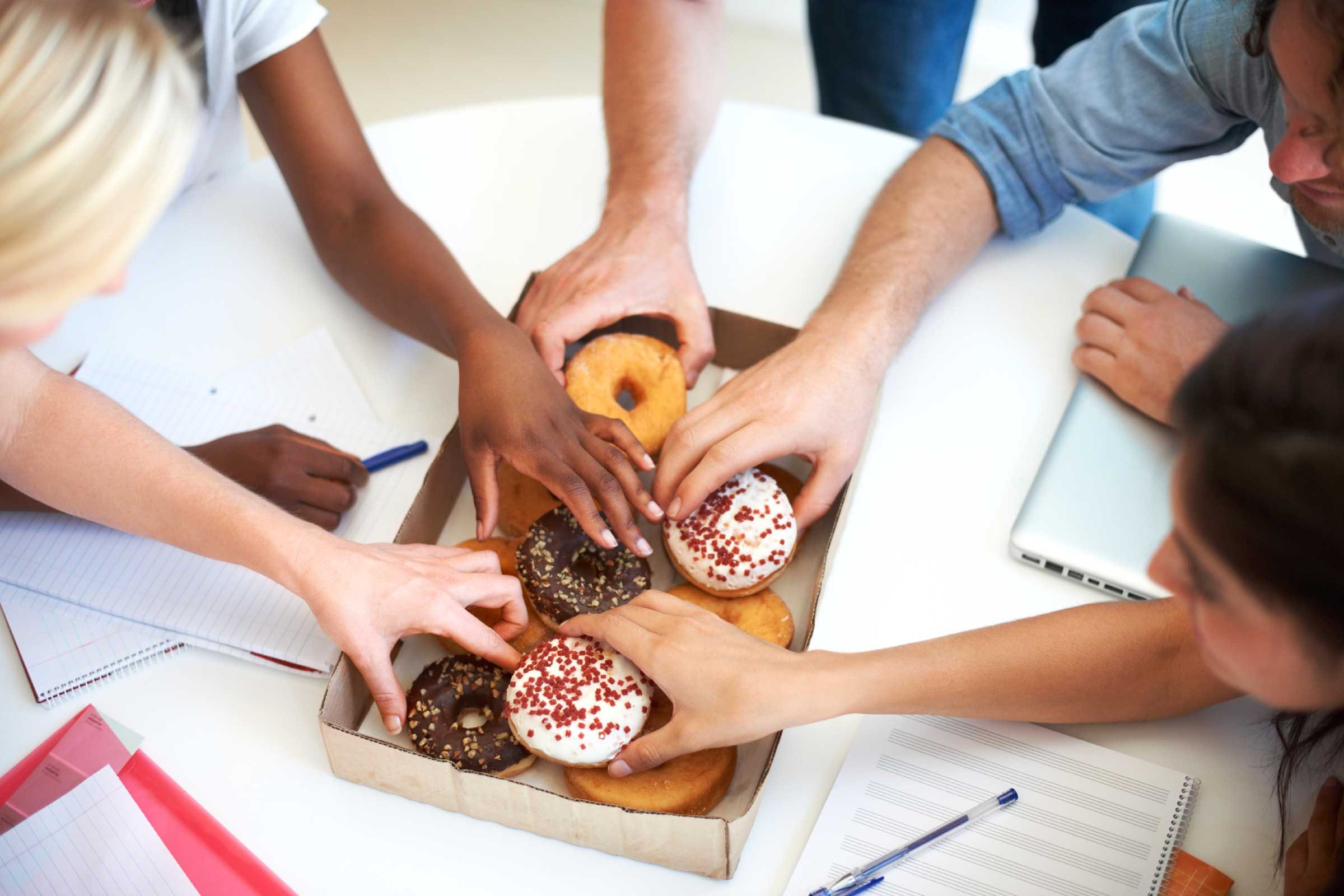 lose weight at desk junk food