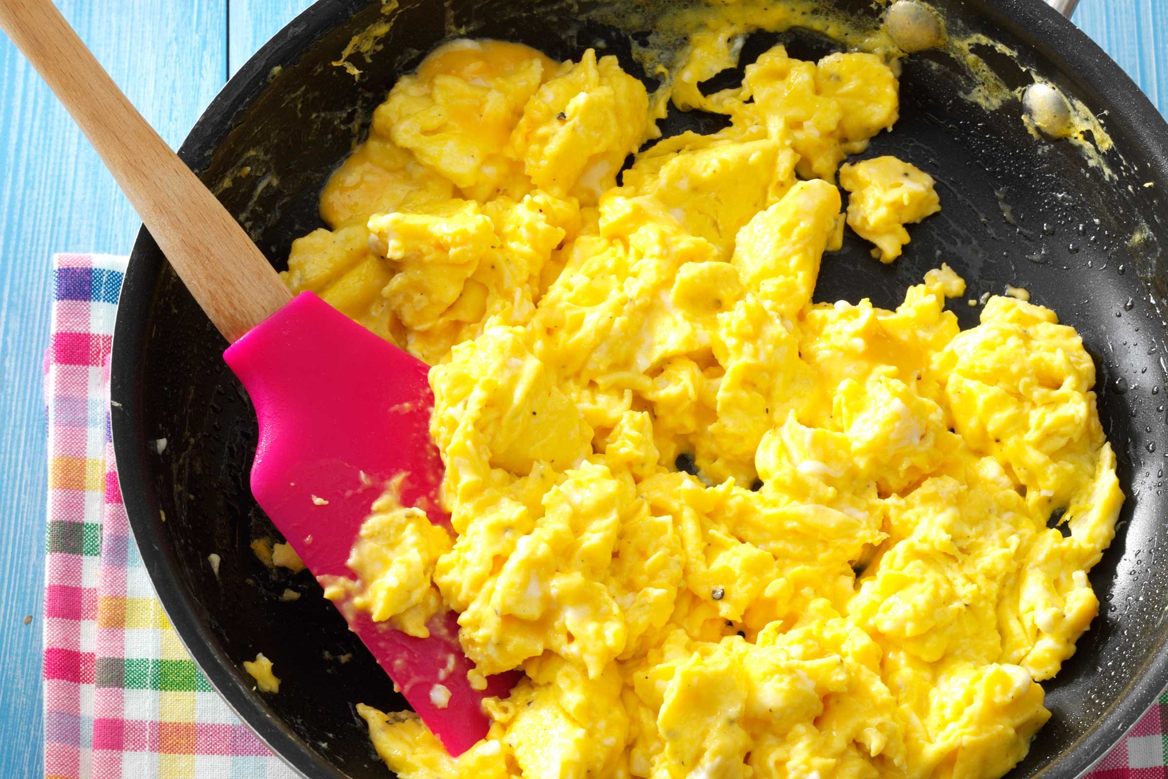 camping recipes Fluffy Scrambled Eggs