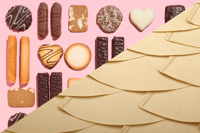 Line a cookie tin or tupperware