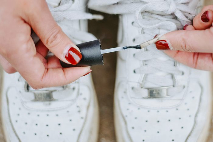 nail polish uses fixes