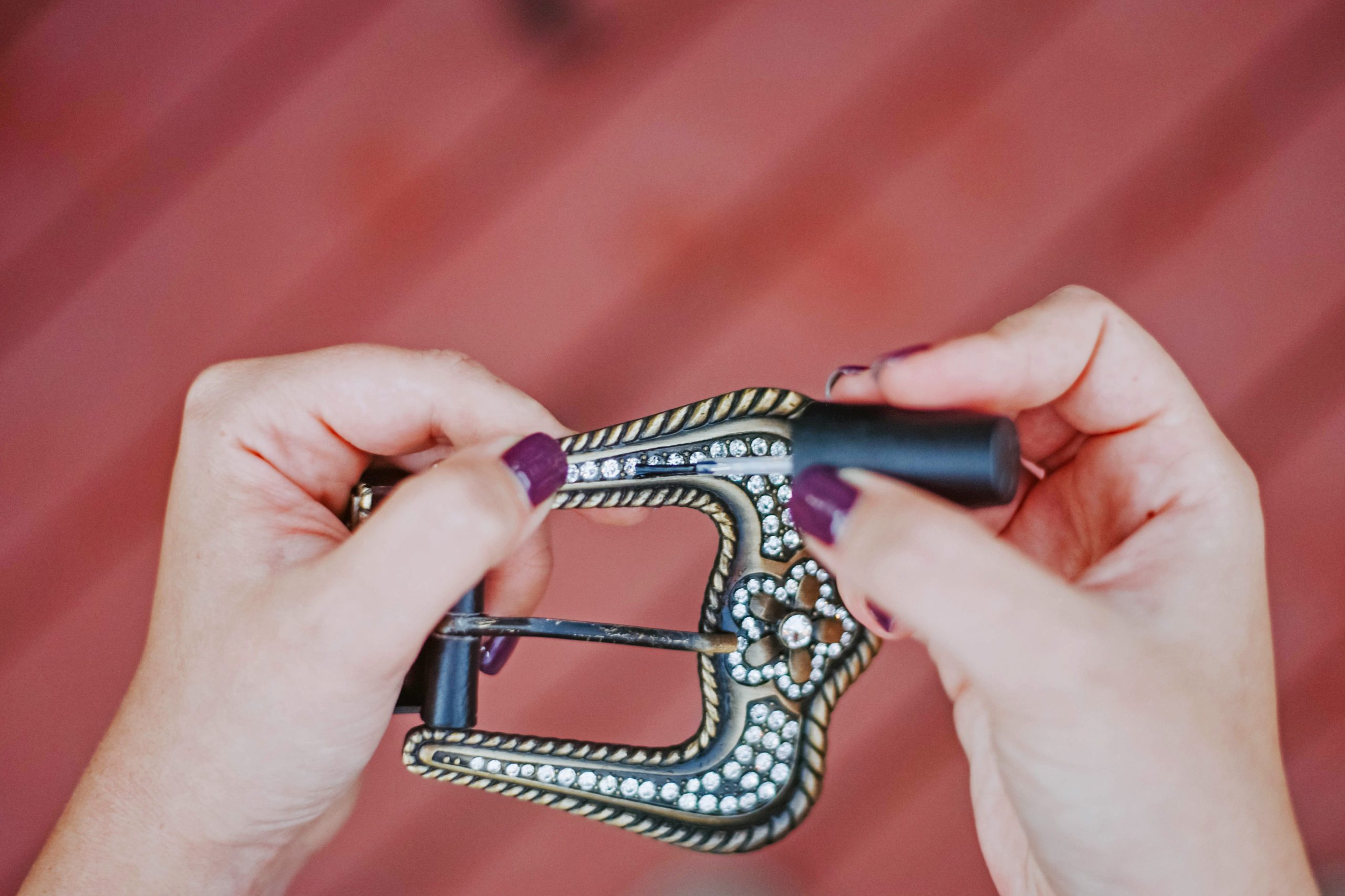rhinestone nail polish uses 