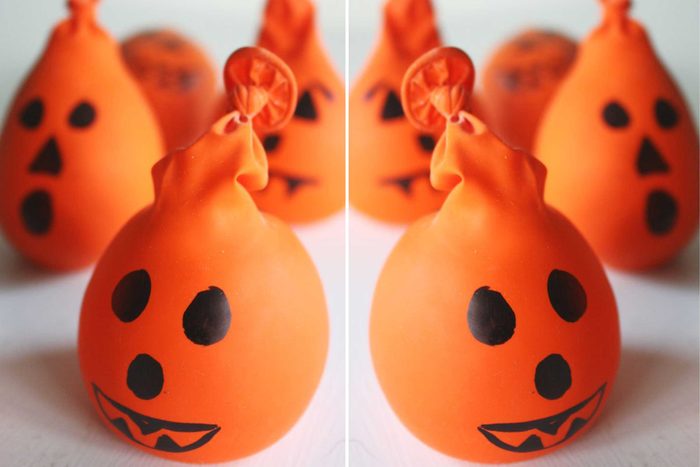02-kids-halloween-crafts-stress-balls