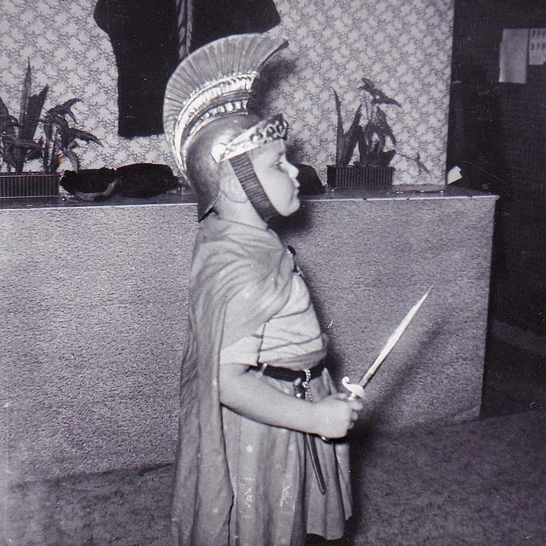 _roman-brilliant-vintage-halloween-costumes