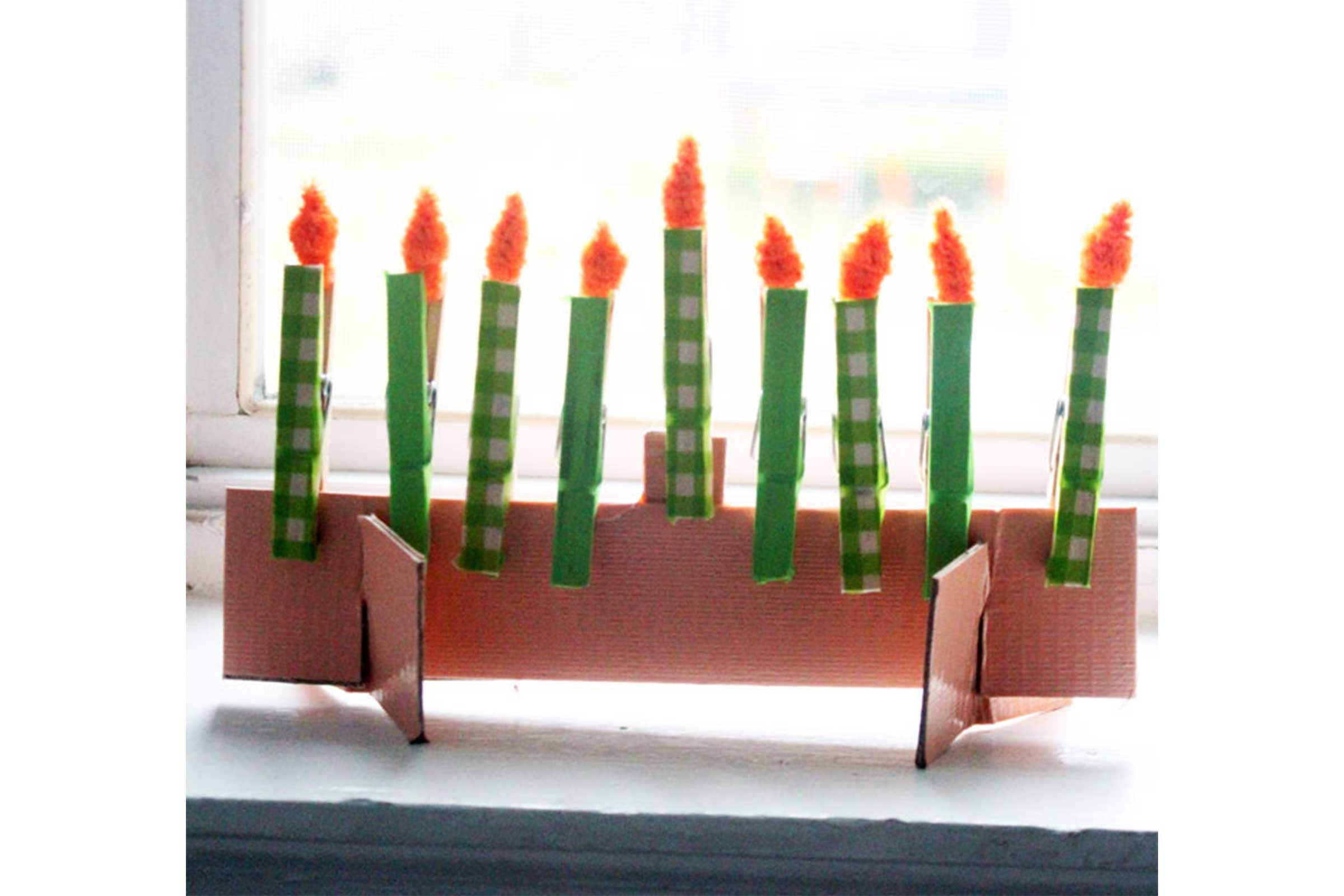 hanukkah-crafts-with-kids