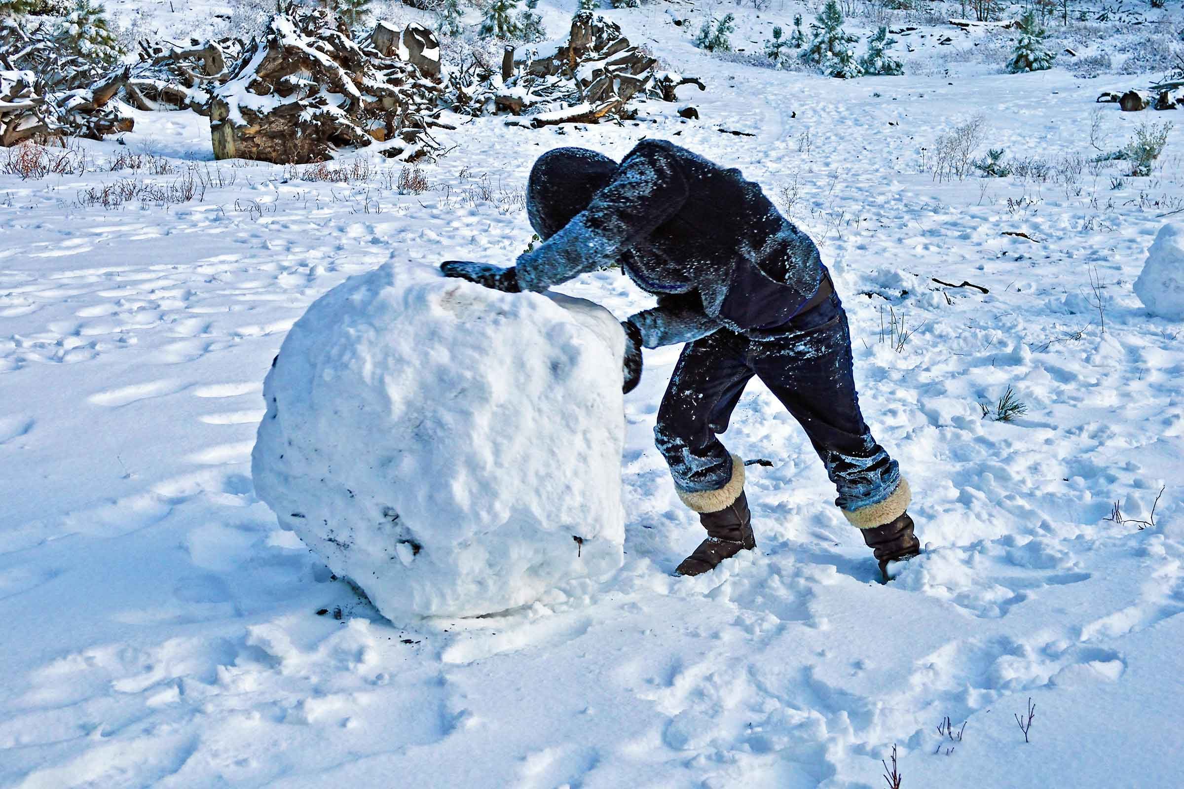 how_build_perfect_snowman_best_practices_roll_this