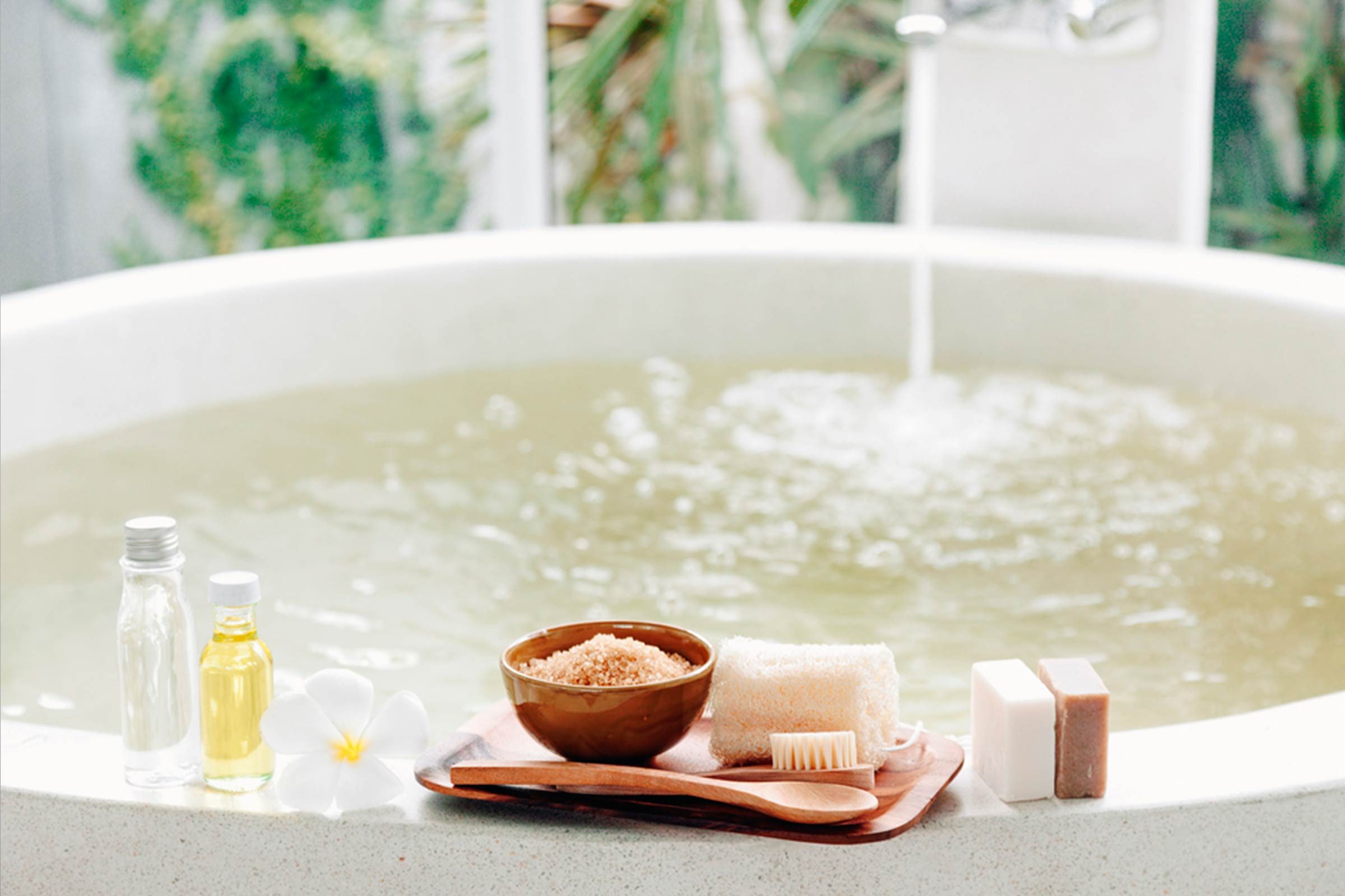 Reasons-You-Need-to-Start-Taking-Apple-Cider-Vinegar-Baths