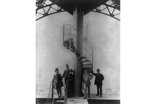 11_Eiffel_shutterstock_242293942