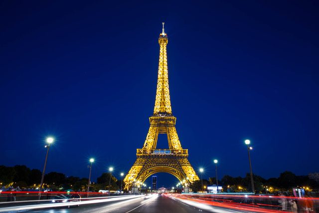 18_Eiffel_shutterstock_539965834