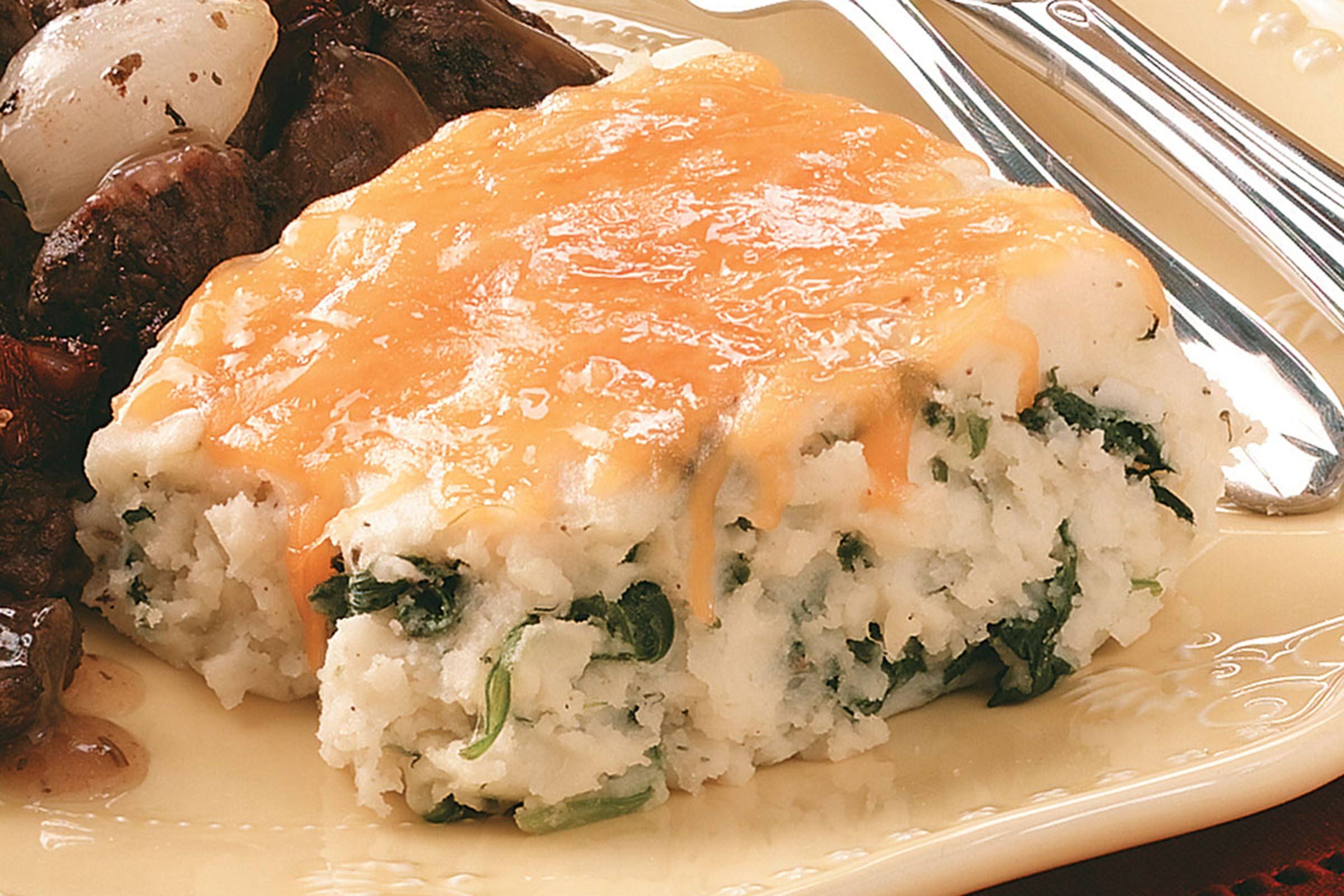 St.-Patrick’s-Day-Recipes-MashedPotatoSpinachBake