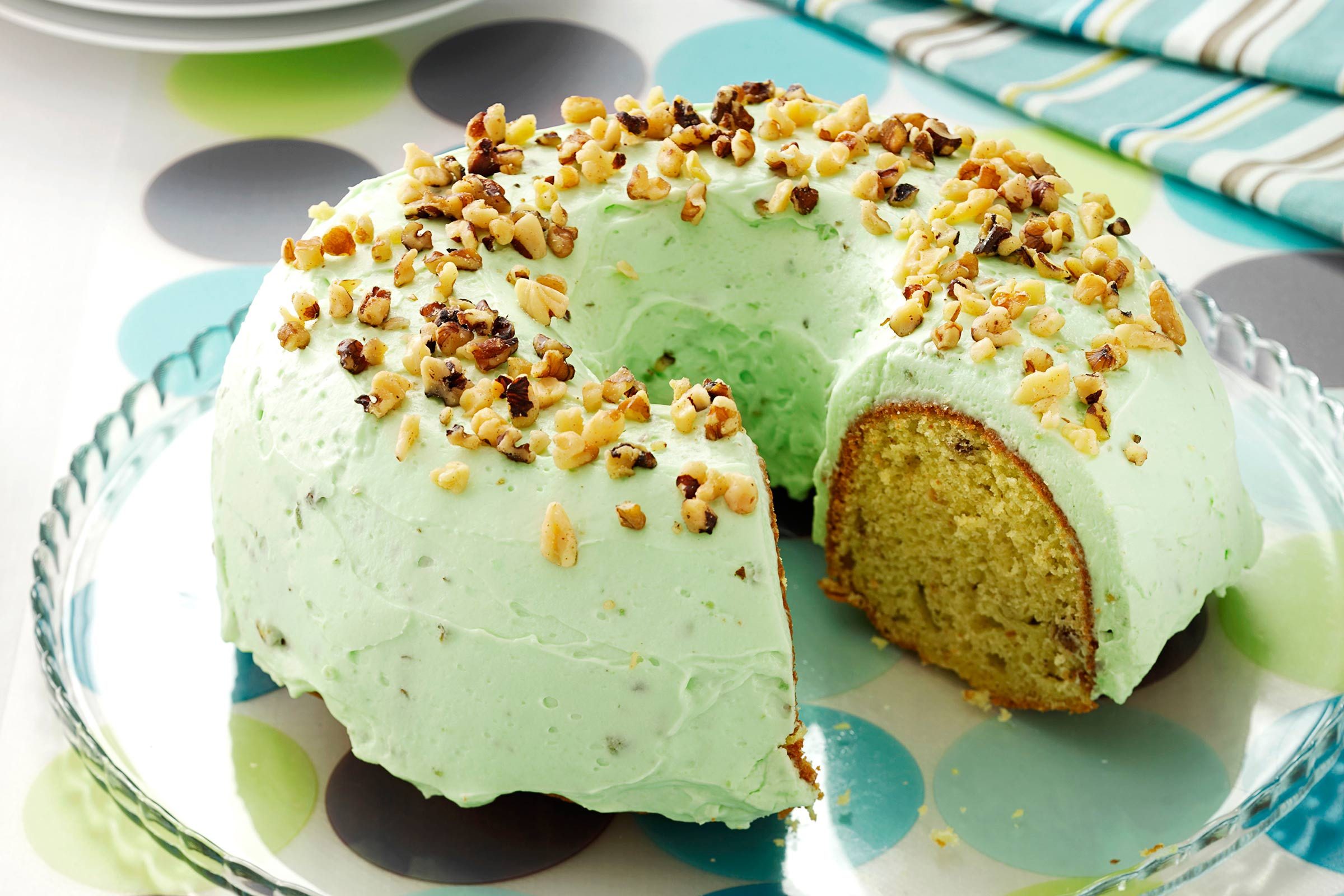 St.-Patrick’s-Day-Recipes-PistachioPuddingCake