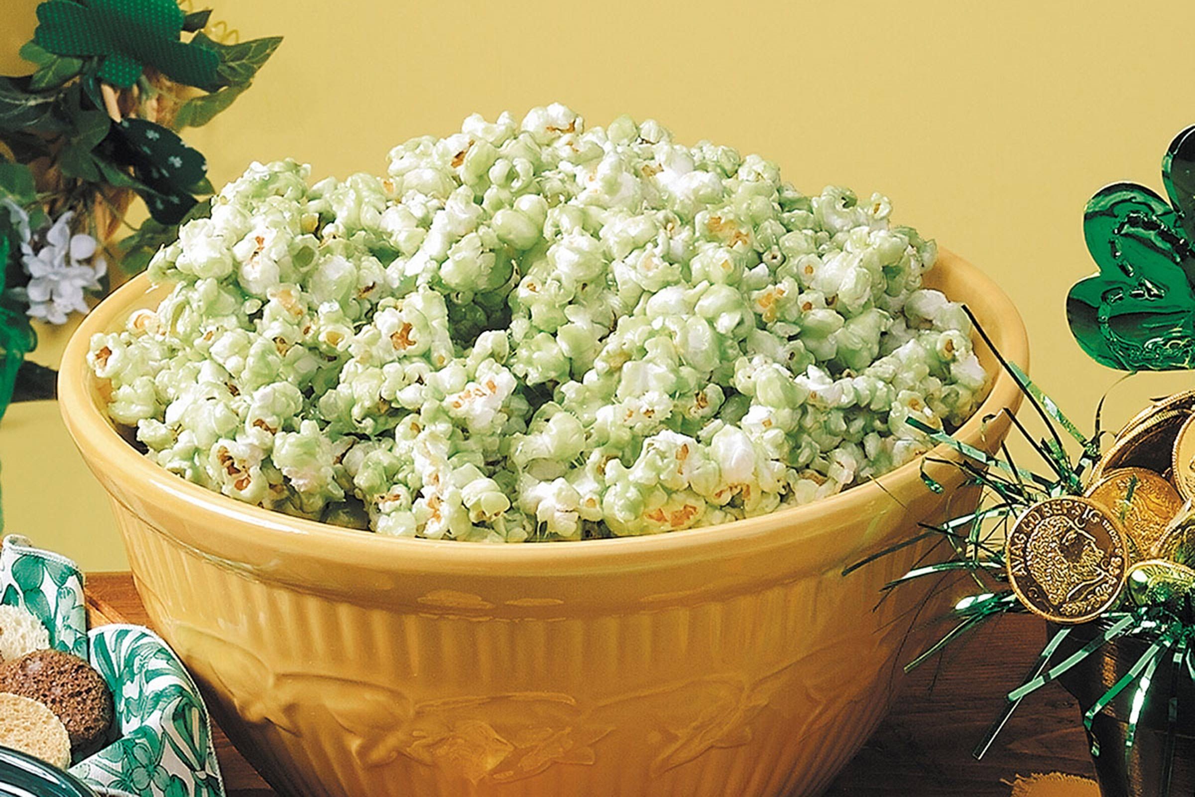 St.-Patrick’s-Day-Recipes-StPatricksDayPopcorn