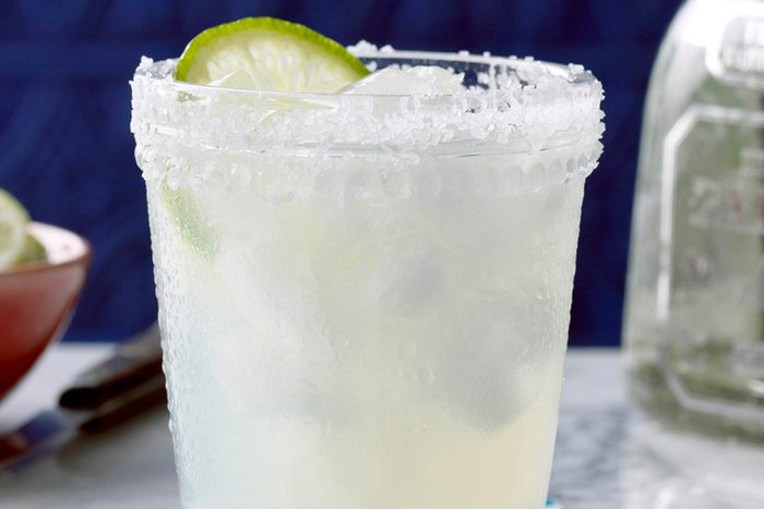 27-easy-mexican-recipes-FreshLimeMargarita
