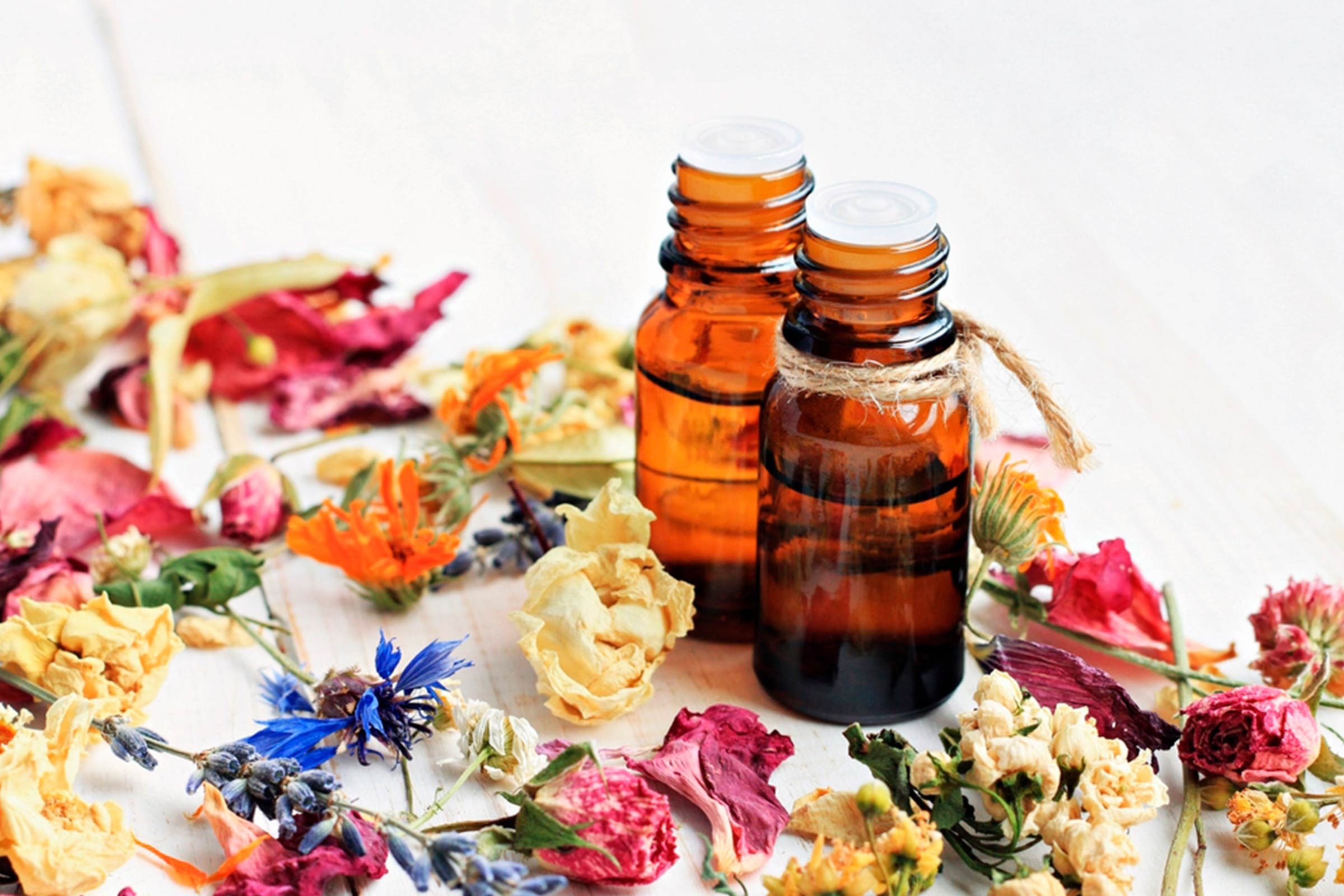 These-Essential-Oils-Will-Make-Your-Cold-and-Flu-Symptoms-Vanish