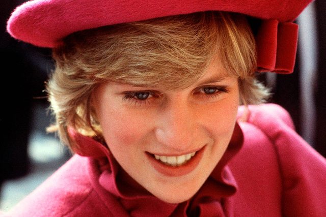 Princess-Diana's-Favorite-Perfume-is-STILL-Available—And-You-Can-Totally-Afford-It-320538d-Kip-RanoREXShutterstock