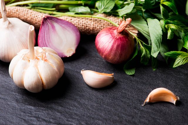 Foods-Queen-Elizabeth-II-Would-Never,-Ever-Eat