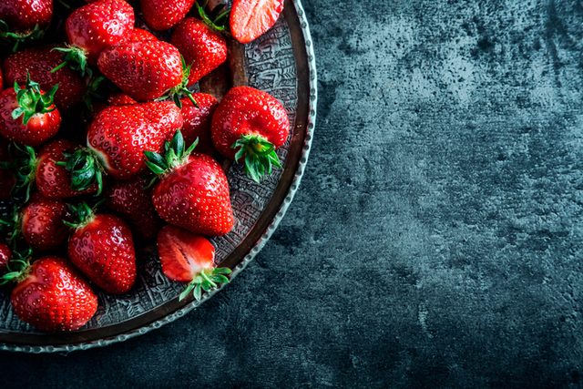 Foods-Queen-Elizabeth-II-Would-Never,-Ever-Eat