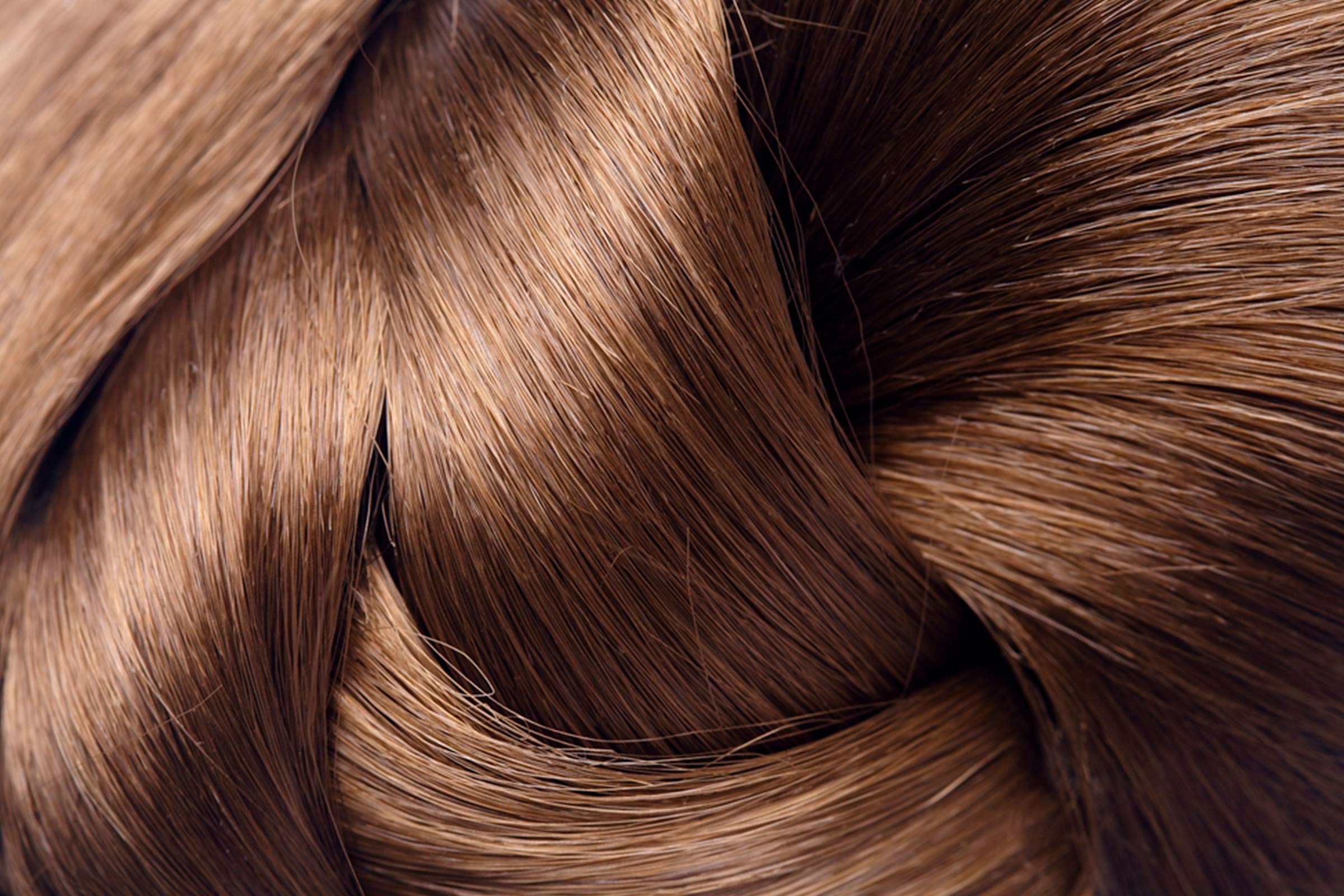 07-Golden Rules People with Long Hair Should Memorize Now_94523746-KMNPhoto