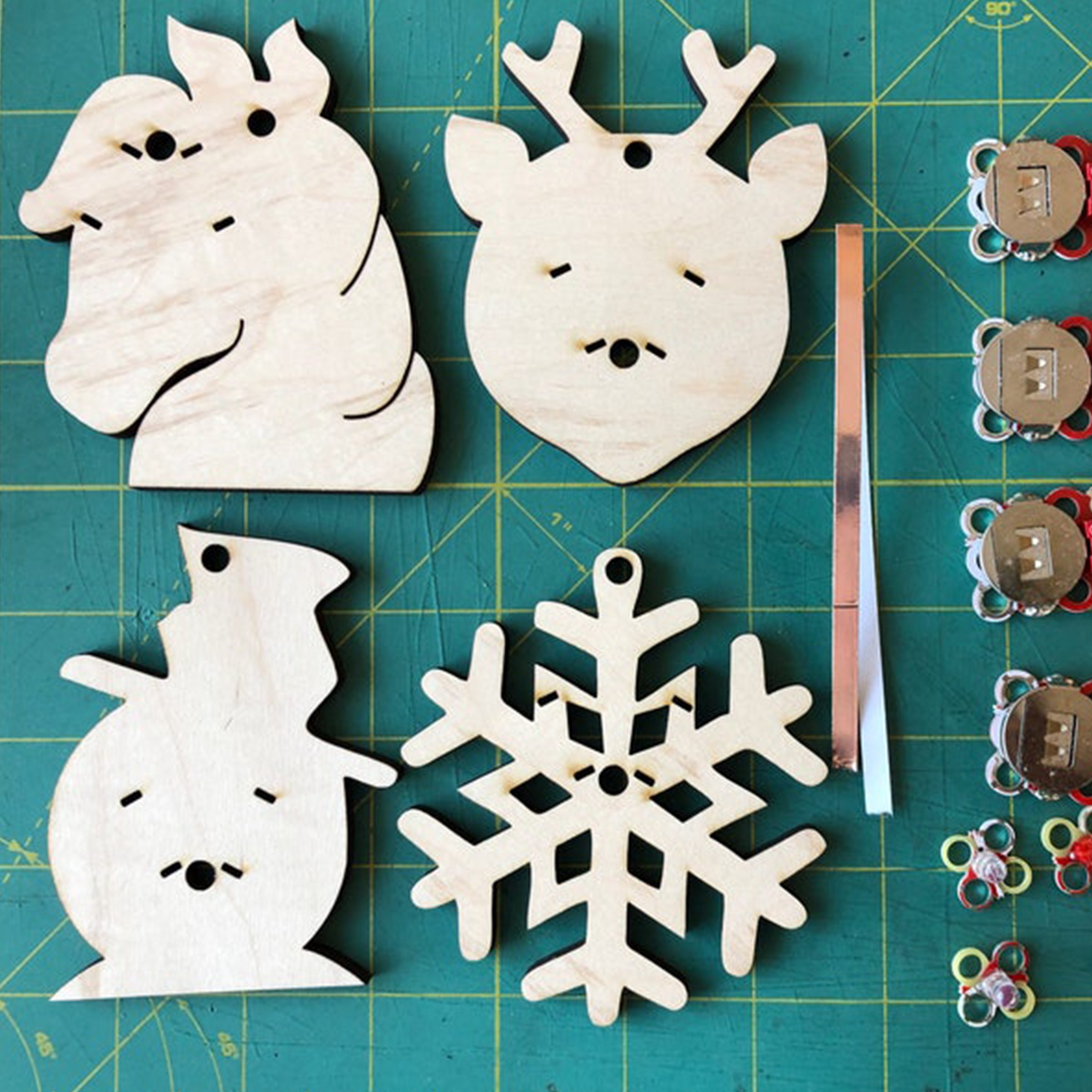 Light Up Christmas Ornament