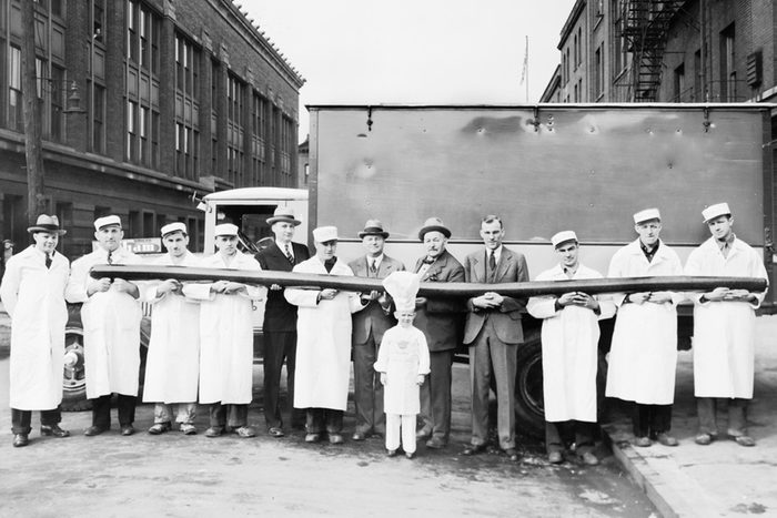 10 Funny Vintage Slang Words People Should Start Using Again