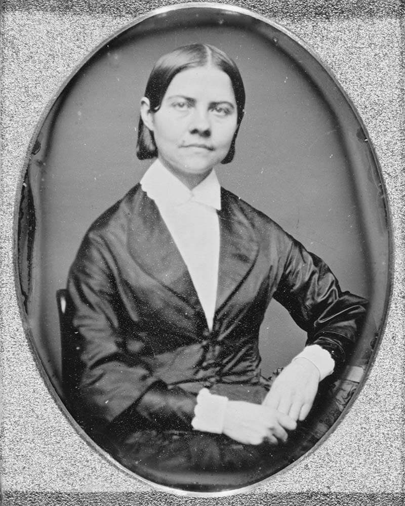 Lucy STONe