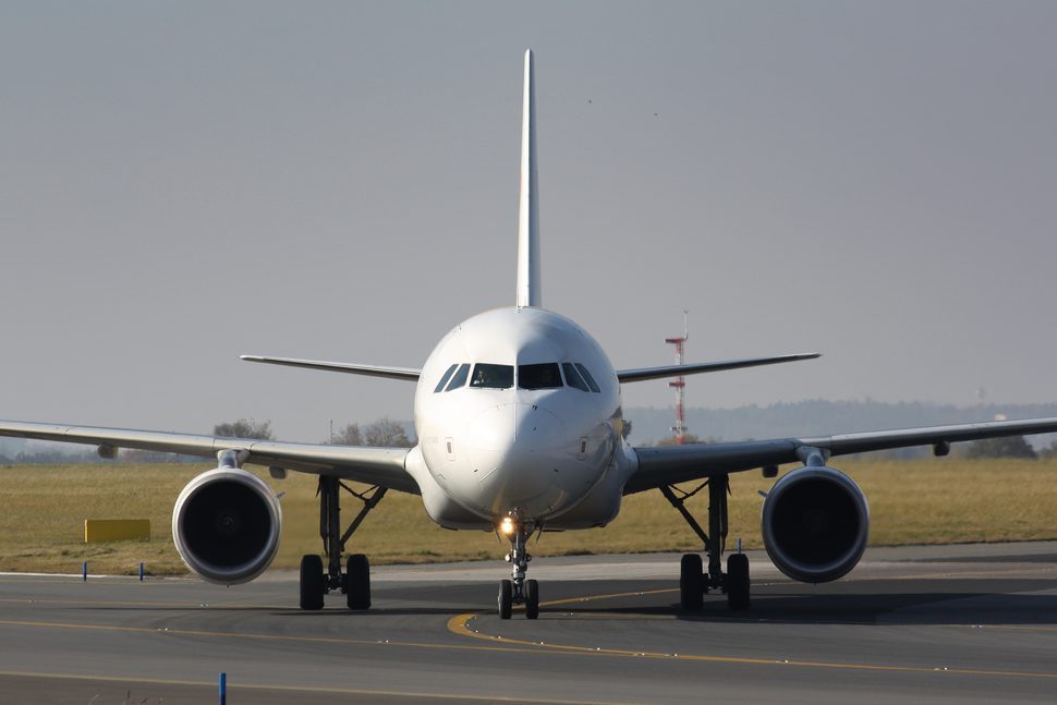 Revving plane engines during touchdown landing