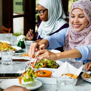 girls out to lunch