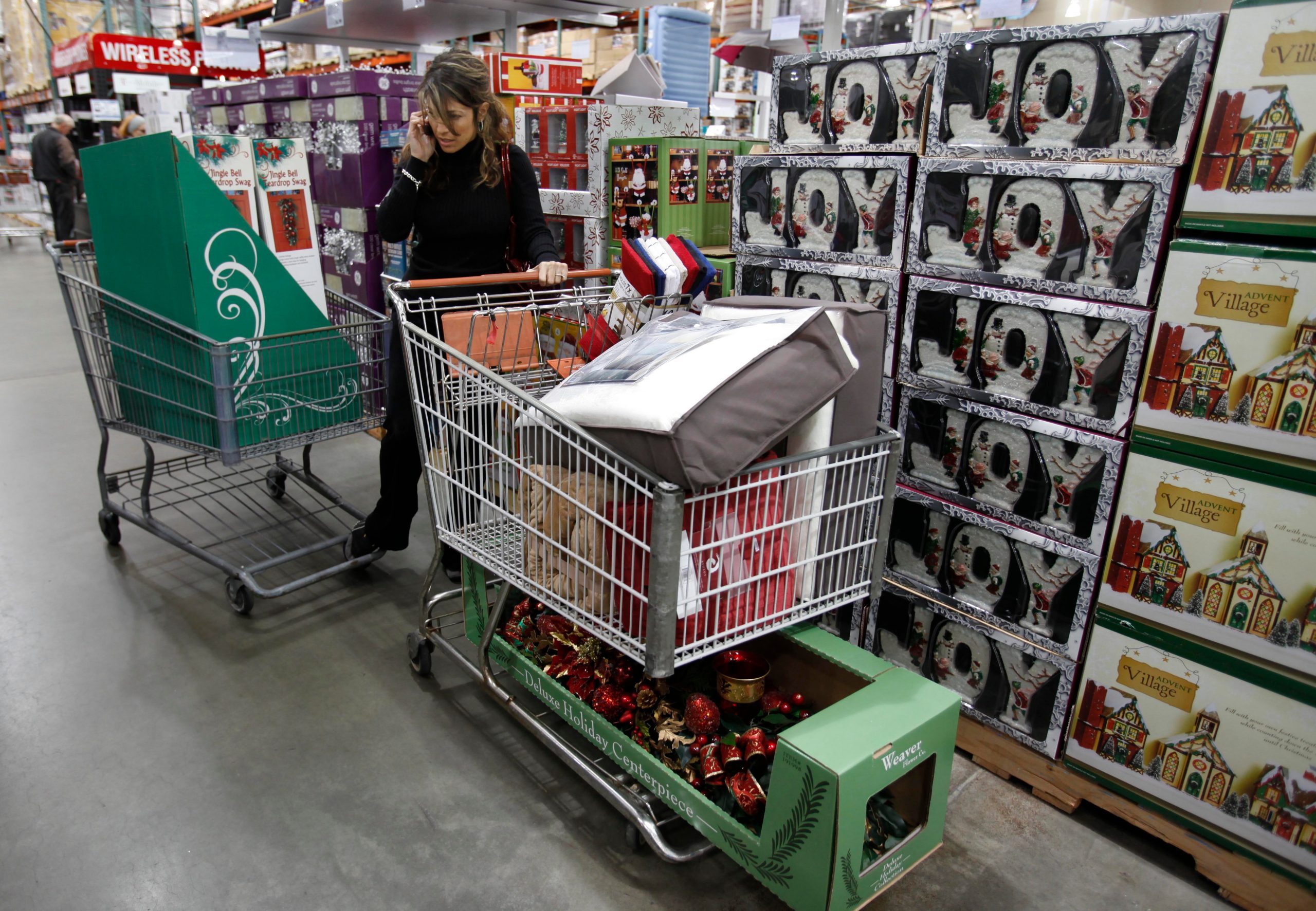 Earns Costco, Mountain View, USA