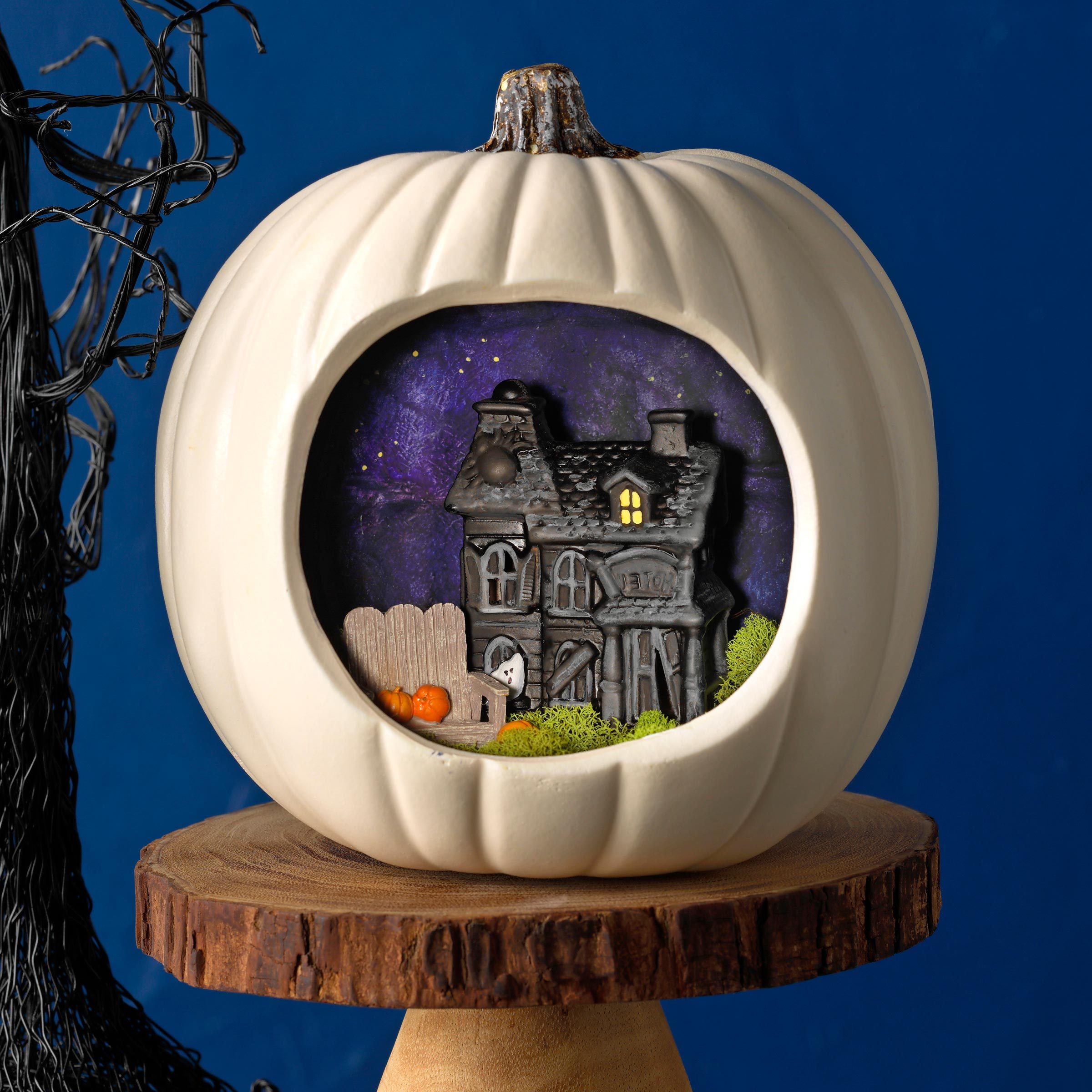 decorated pumpkin halloween craft