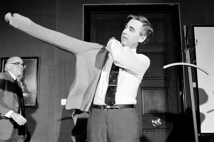 FRED ROGERS DONATES SWEATER, WASHINGTON, USA