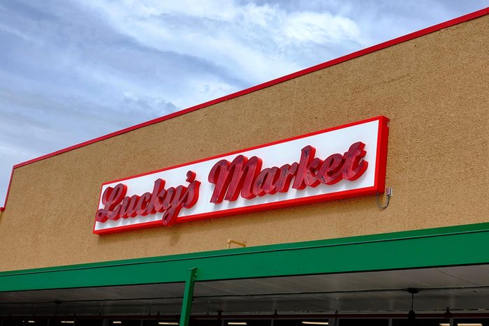 Lucky's market