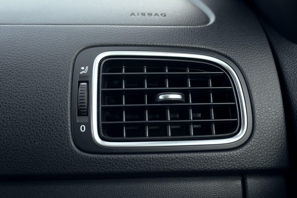 Car air conditioning vent