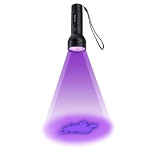 5_Pet-urine-detector-UV-light