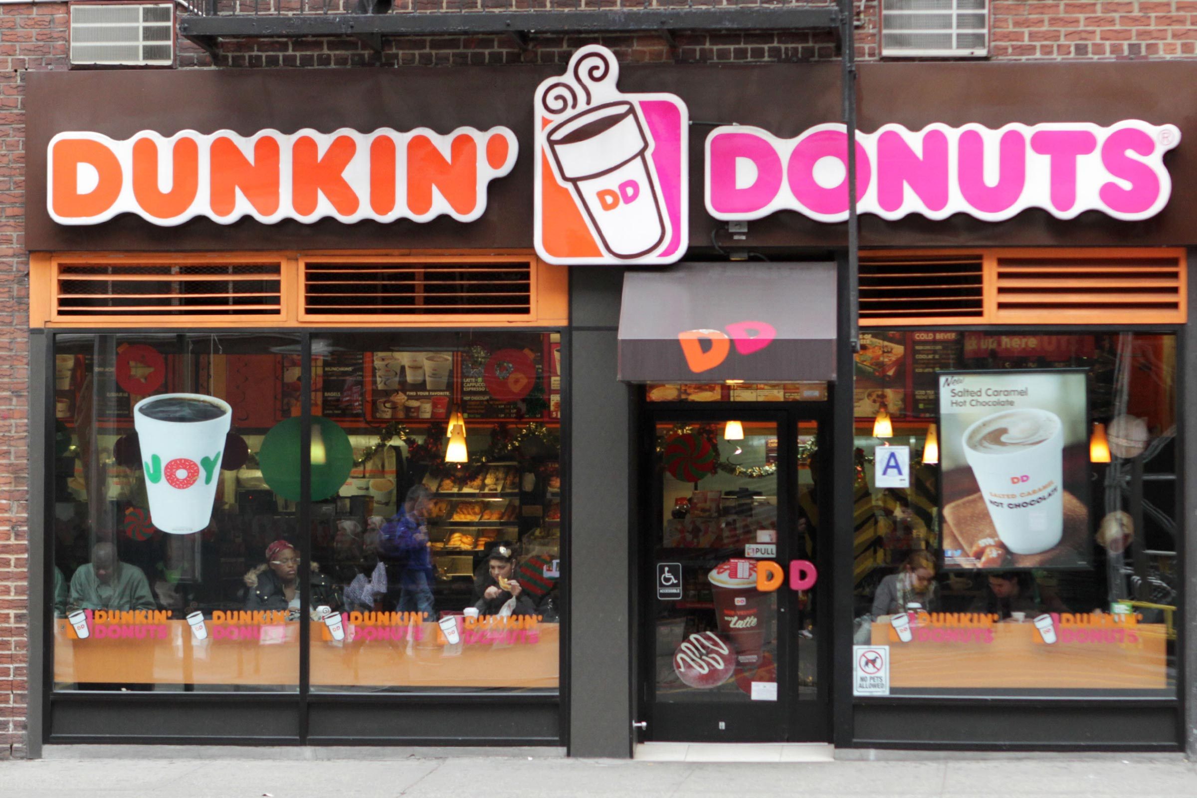 This is What Dunkin’ Donuts Was Called When It First Opened