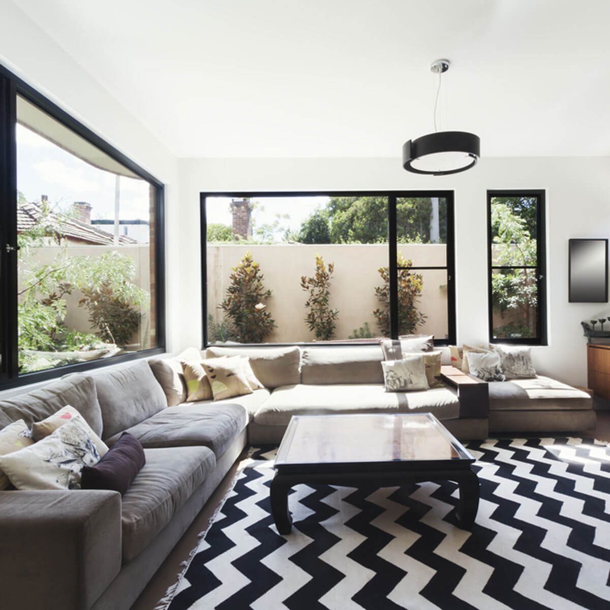 chevron rug living room