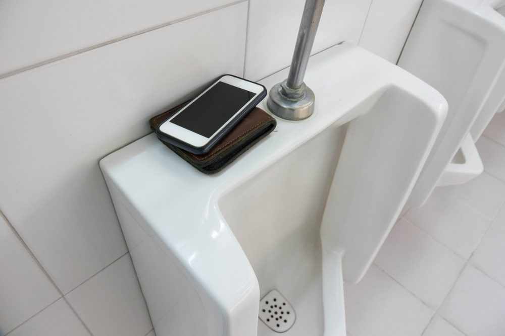 Lost Phone and wallet.Forget the phone and wallet in toilet.