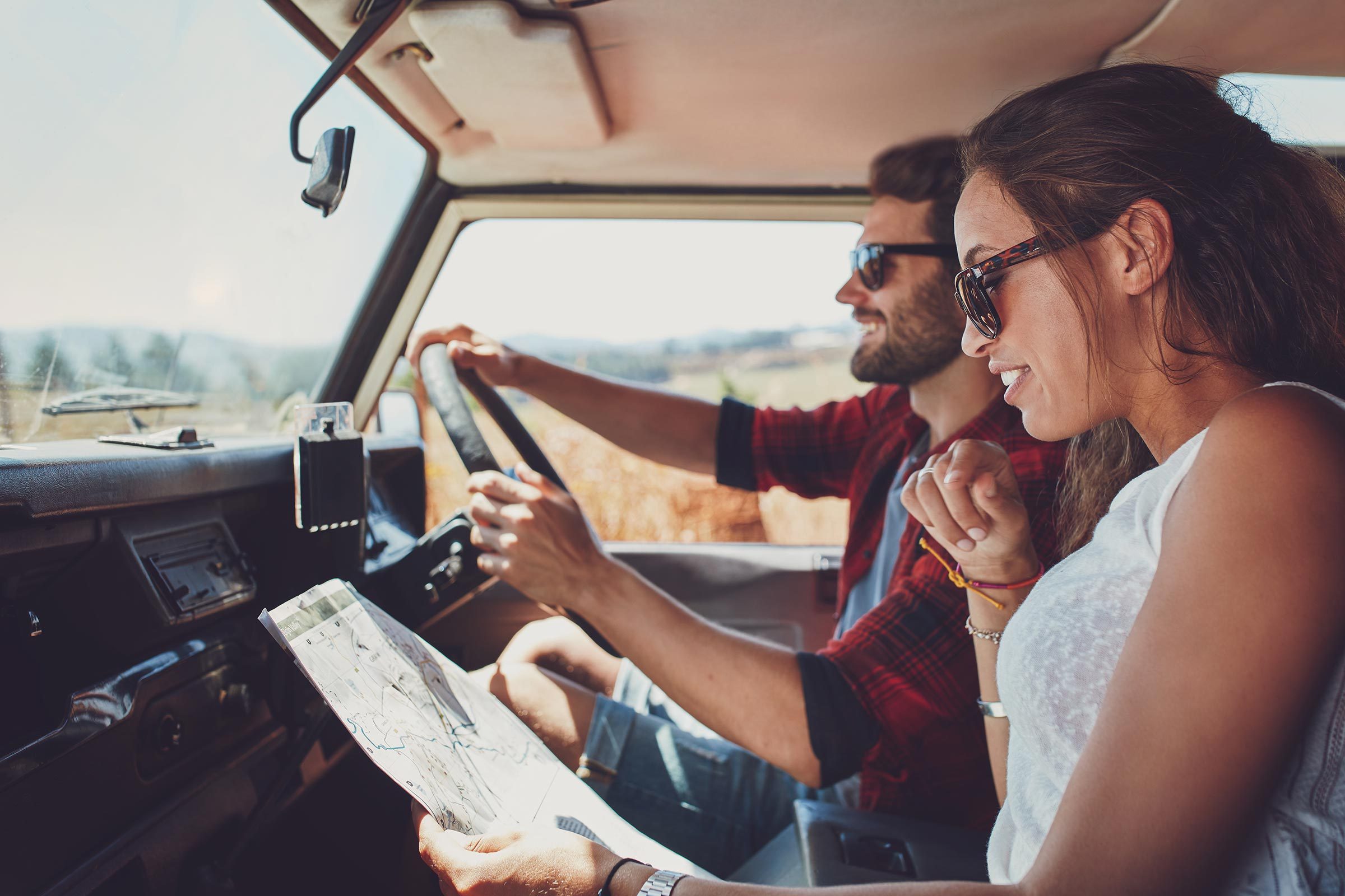 honeymoon roadtrip couple