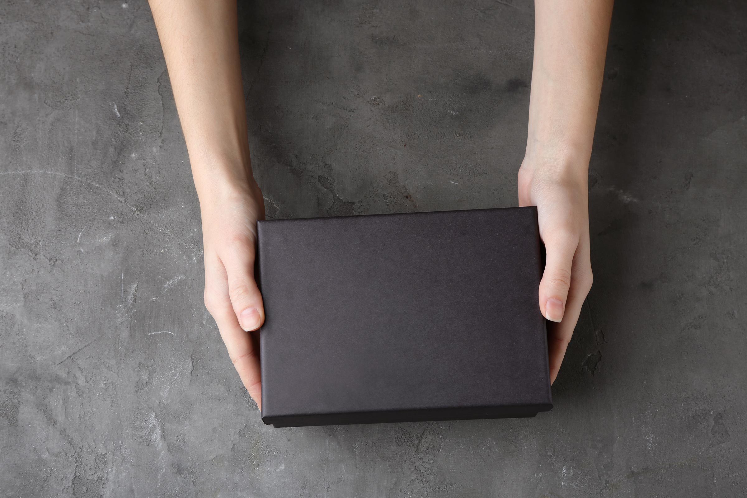 black shoe box hands