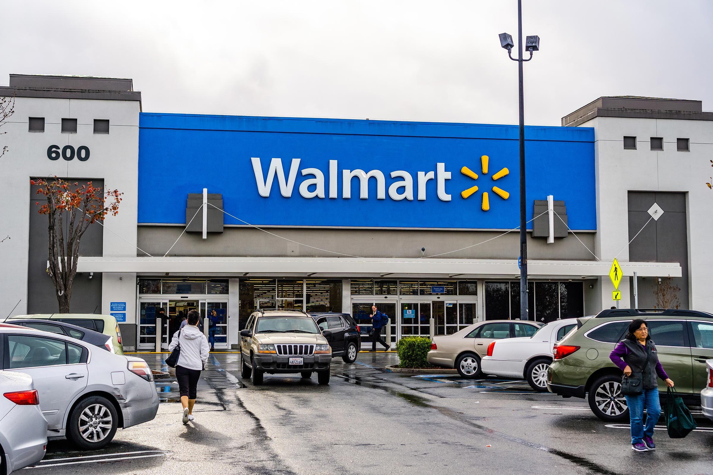 January 8, 2019 Mountain View / CA/ USA - Walmart store entrance, south San Francisco bay area