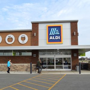 Aldi grocery store