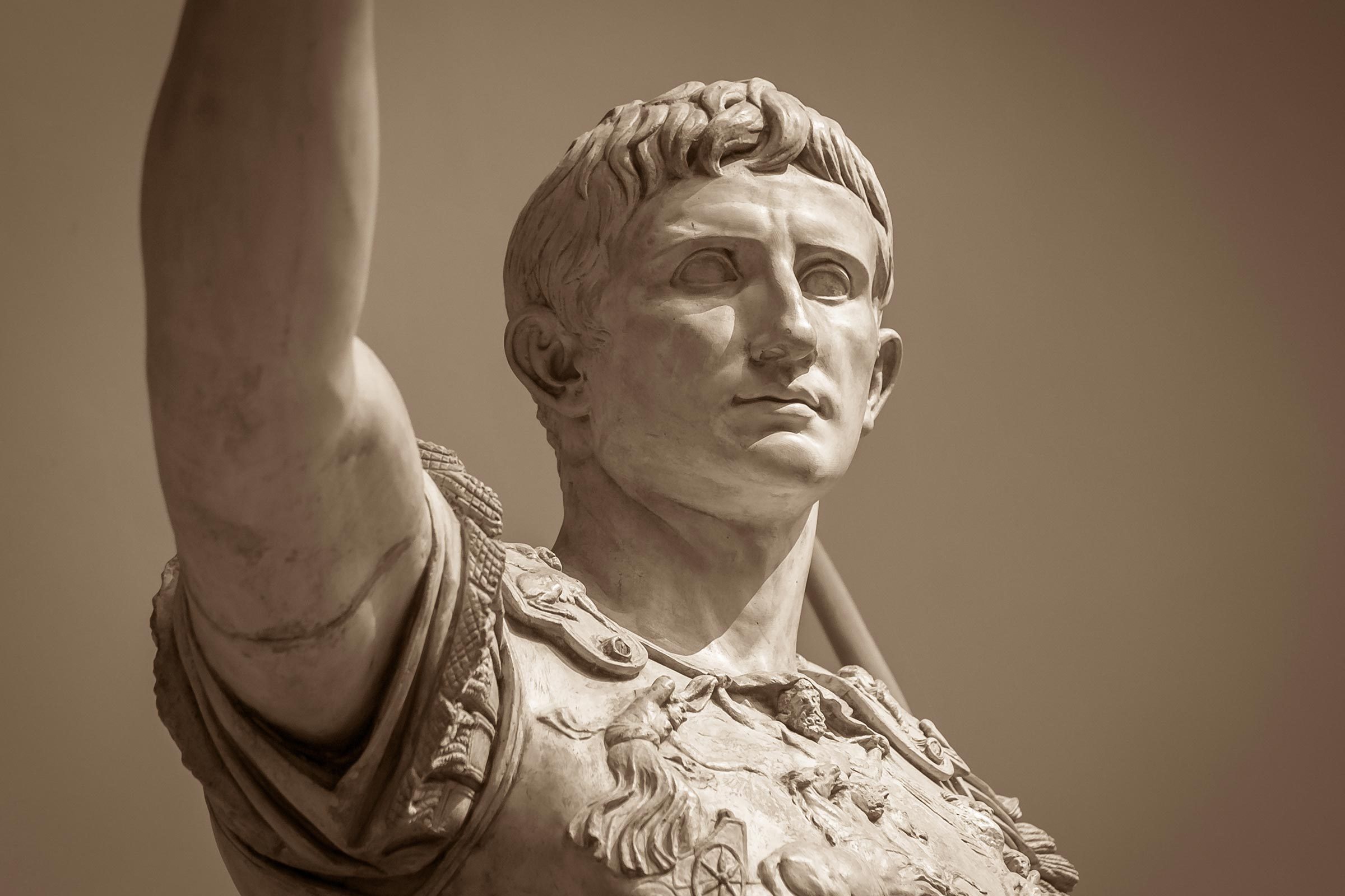 julius caesar statue