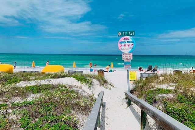 Pass-a-grille Beach Access