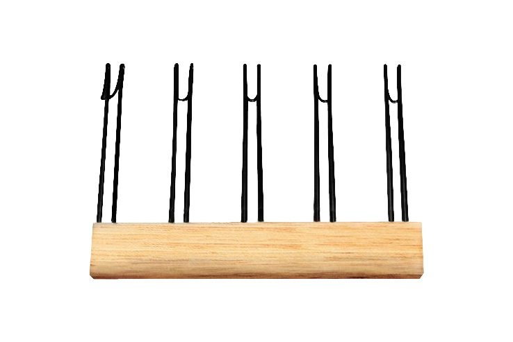 chalk holder music staff