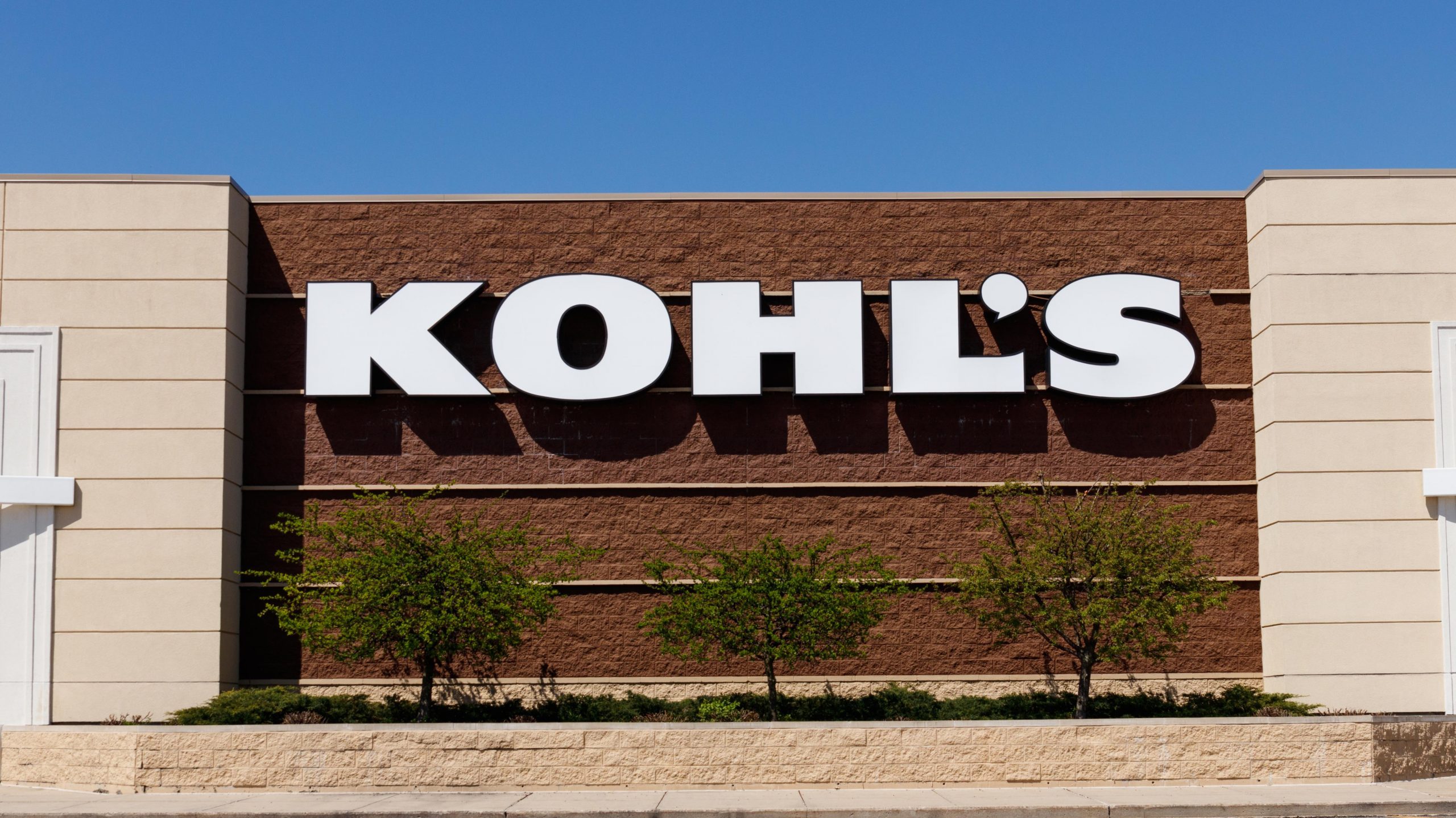 This Is Why Kohl’s Is Now Accepting Amazon Returns