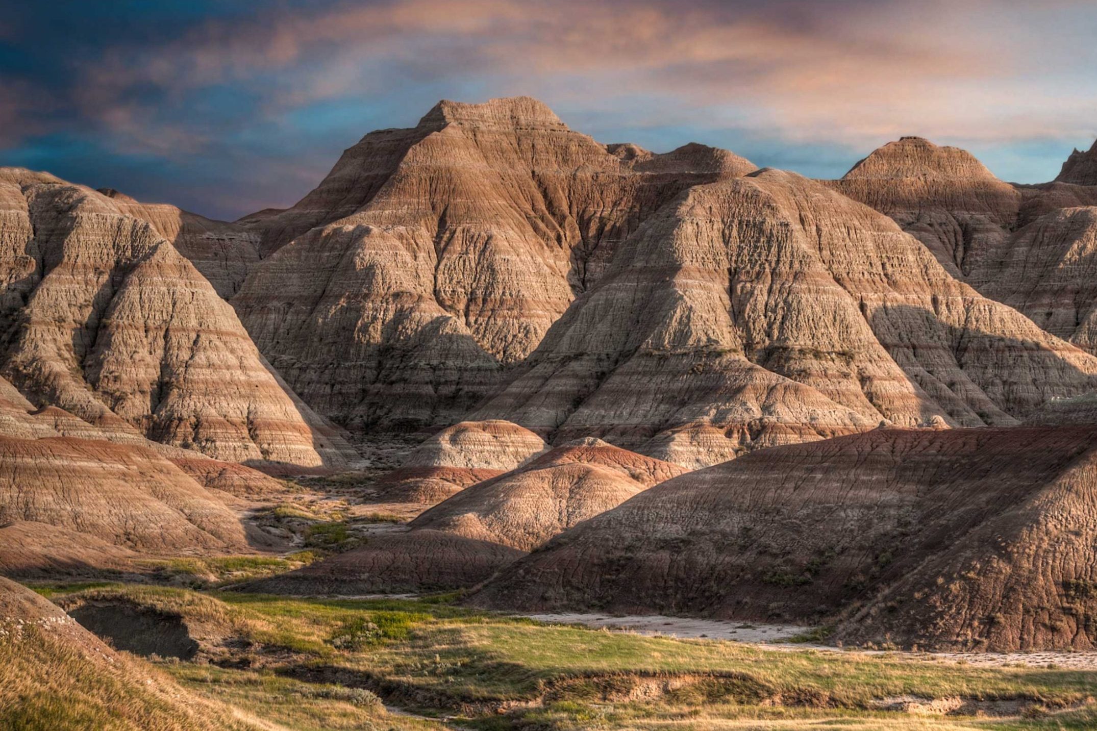 Badlands - South Dakota: sunset