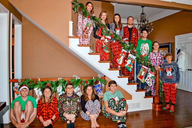 funny family christmas photo