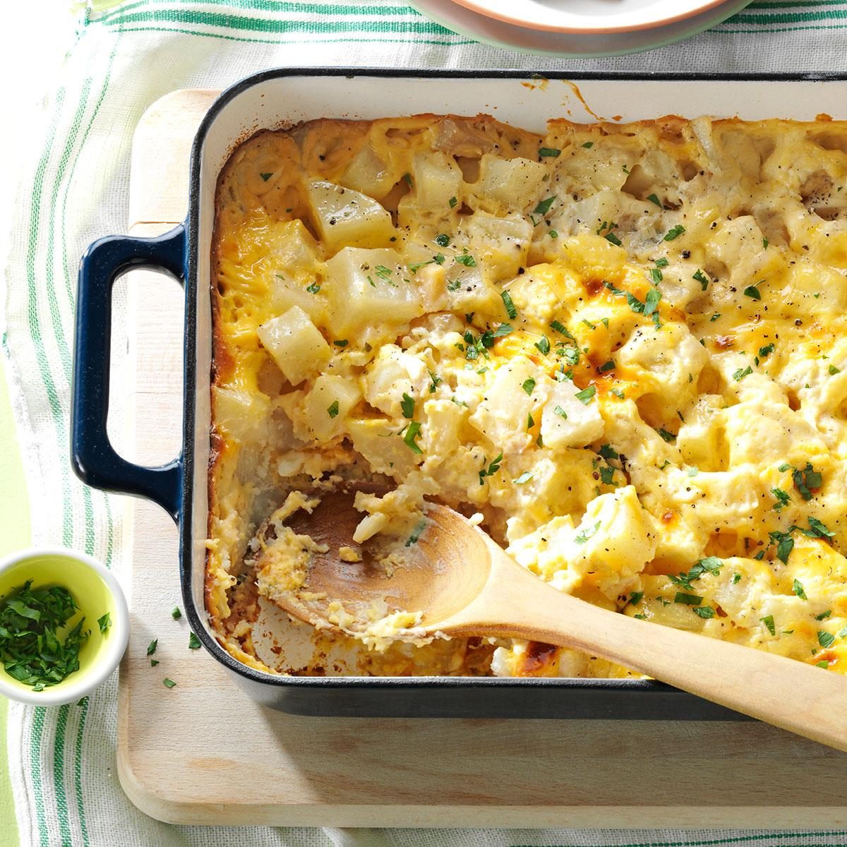 Michigan: Favorite Cheesy Potatoes