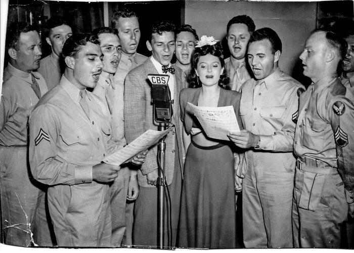 vintage photo frank sinatra