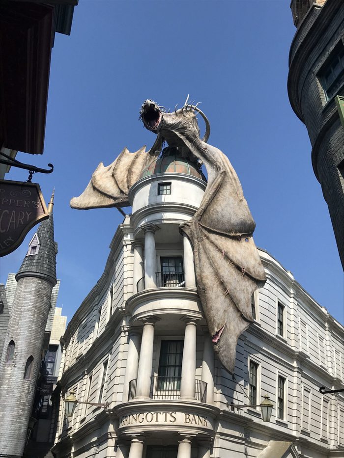 gringotts dragon wizarding world harry potter universal orlando
