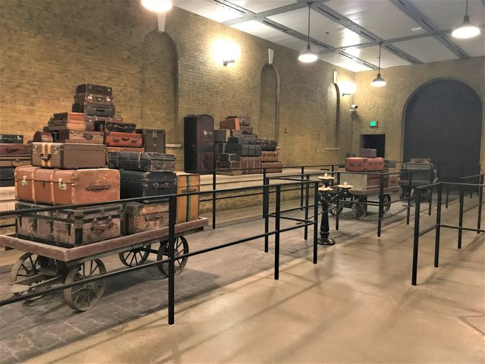 inside kings cross wizarding world harry potter universal orlando